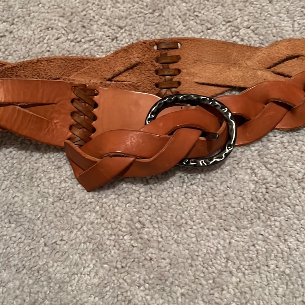 Belt - Picture 2 of 3